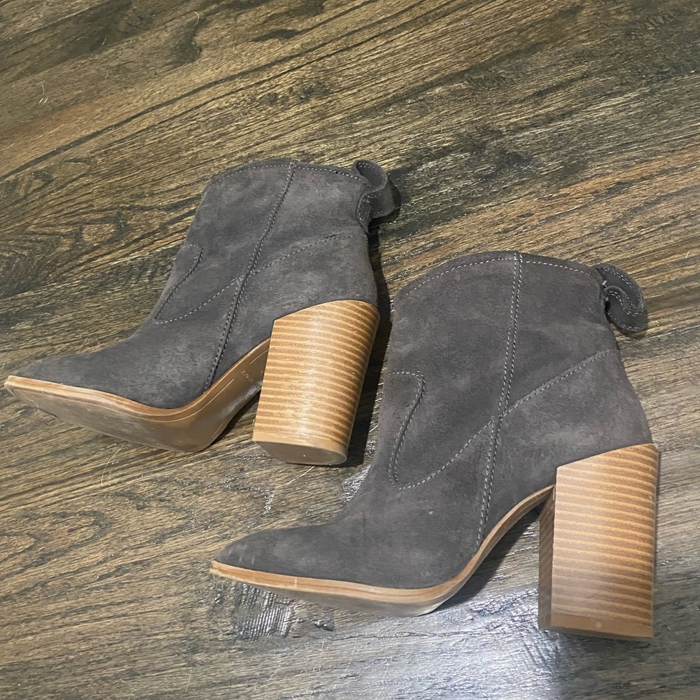 Zara suede heeled booties 6